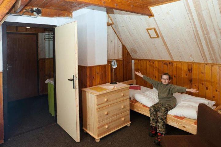 Bungalovy Pri Hoteli Spojar Žiar الغرفة الصورة
